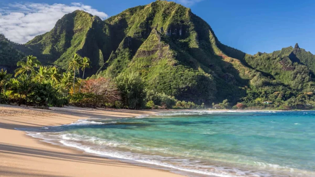 Hidden gems in Oahu Makua Beach